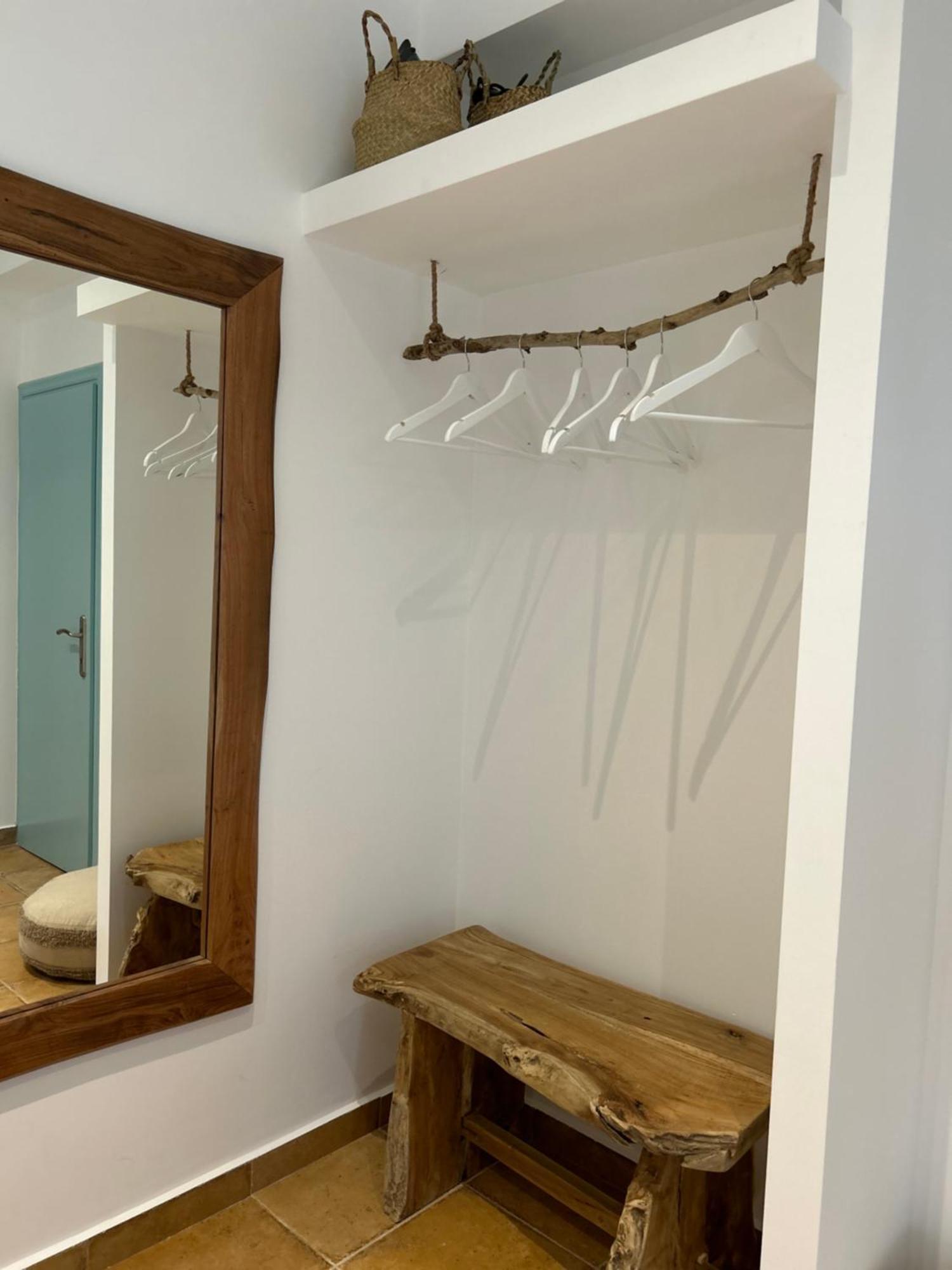 Apartment Calliopes By The Sea Boutique Paralia Dionysiou