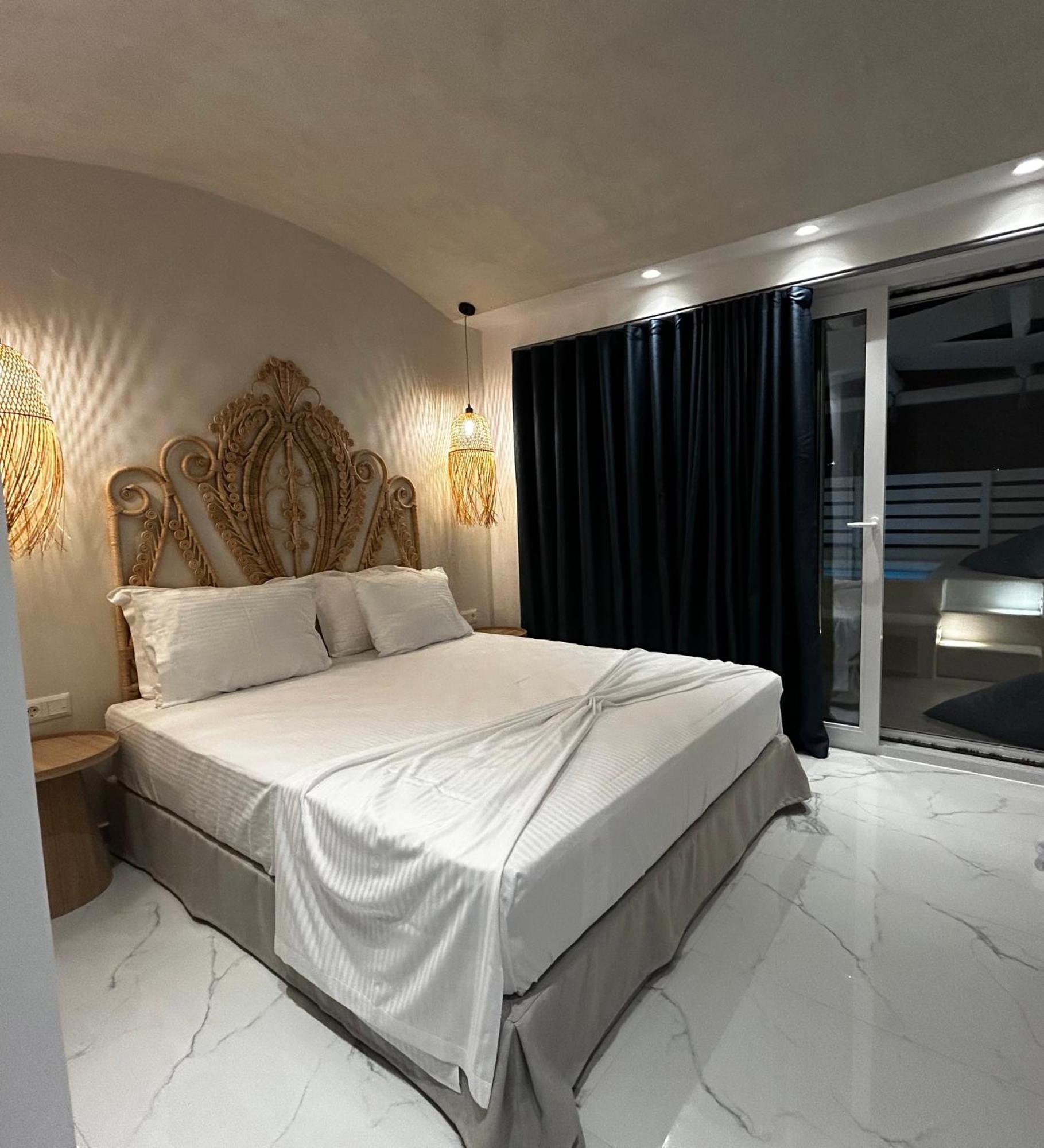 Calliopes By The Sea Boutique Apartment *